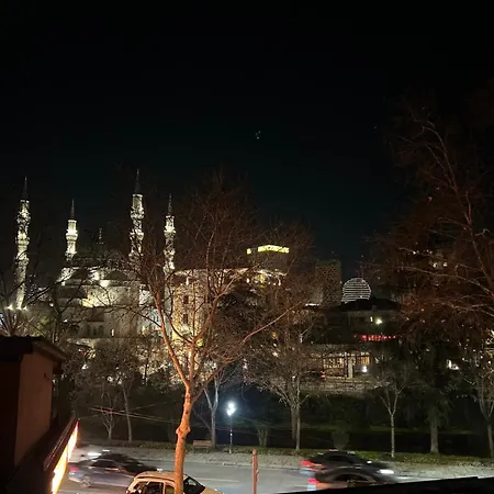 Montrix 2 Tirana